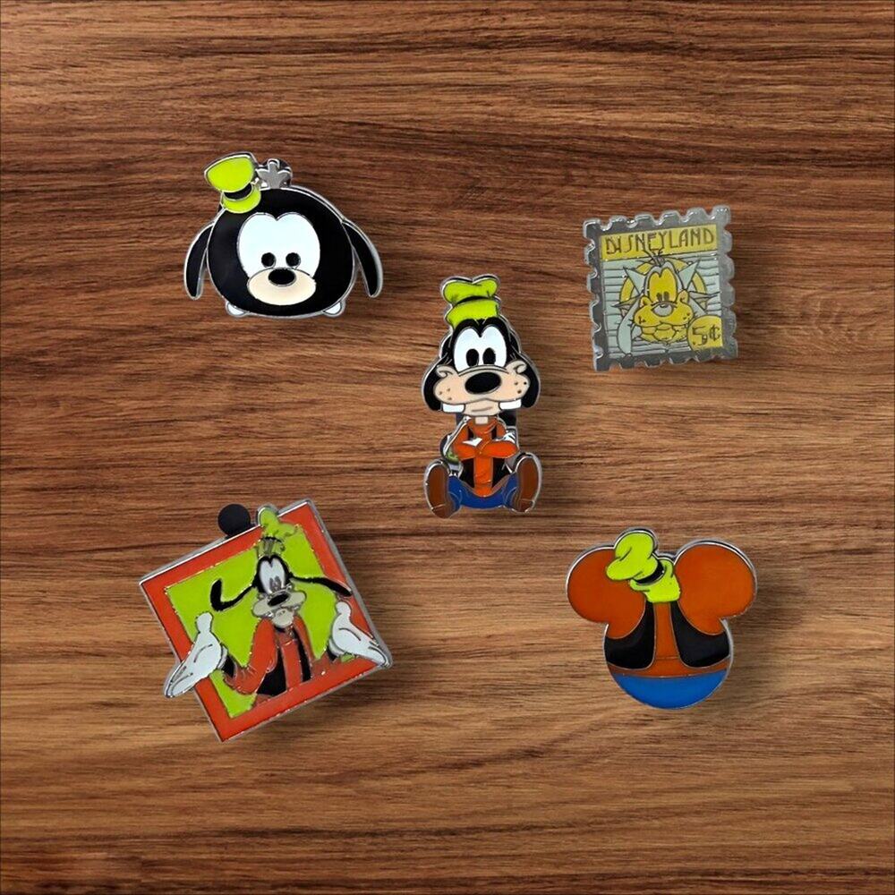 5 Goofy Disney Parks Trading Pins, Plus 2 Bonus Pins